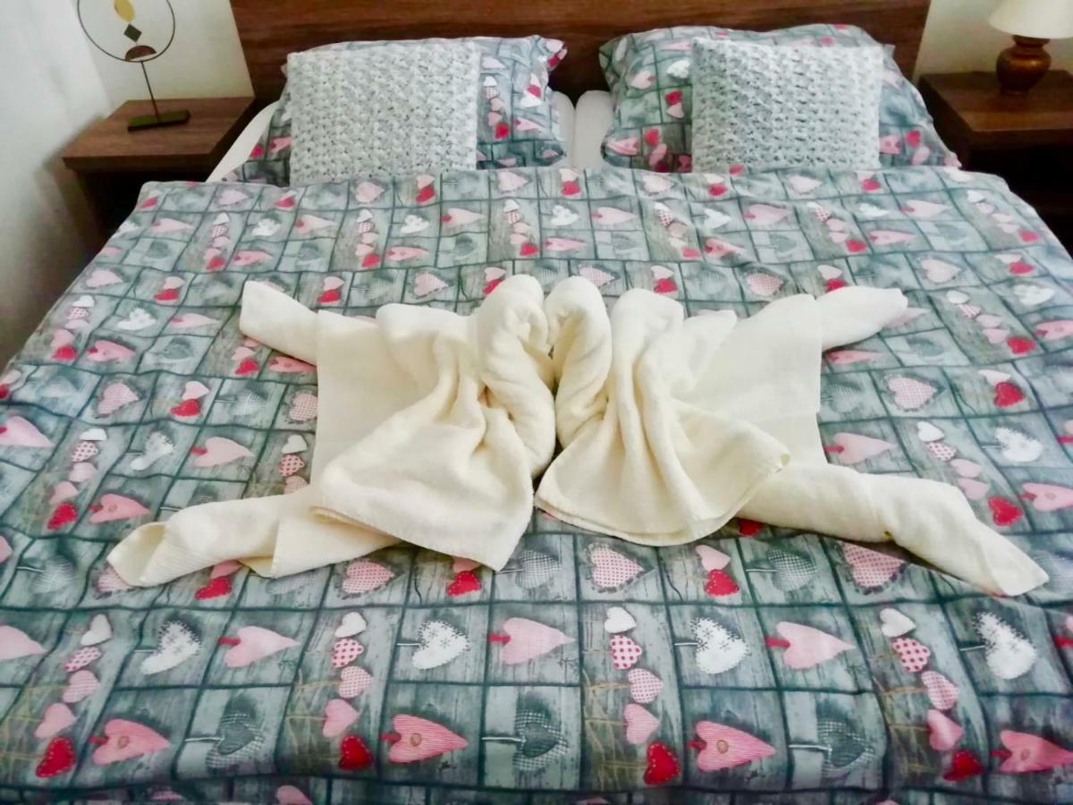Apartman Lucky-Rea 迪马诺卡多林纳 外观 照片