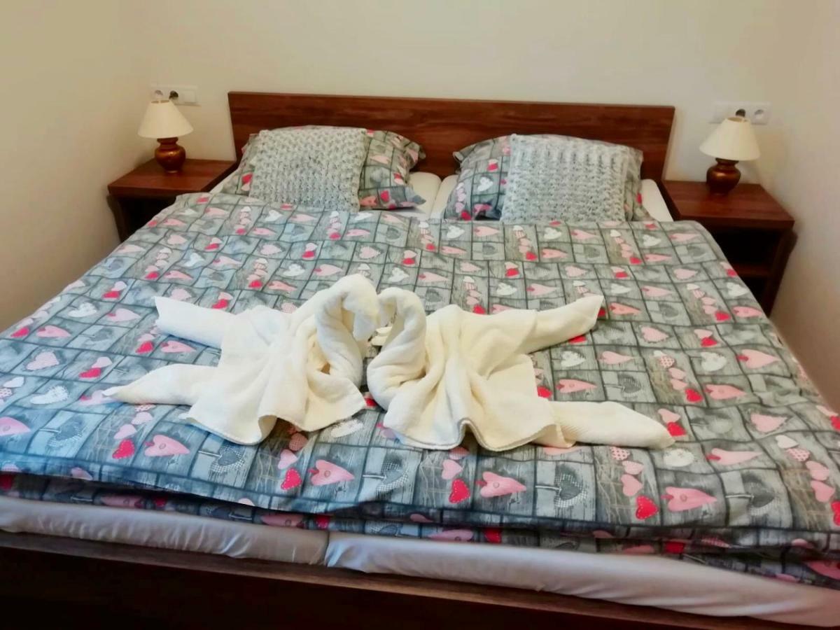 Apartman Lucky-Rea 迪马诺卡多林纳 外观 照片